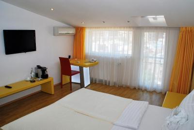 هتل چریستینا