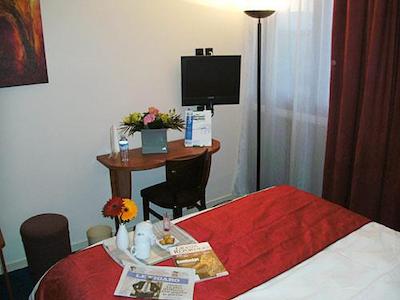 بریت هتل لا بیوجویر نانتز-لاماندین