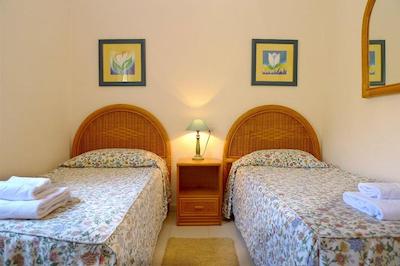 سلکت مارینا پارک