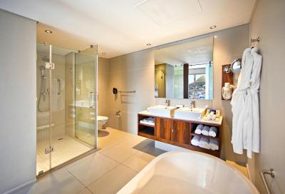 هیلتون کاپ تون سیتی سنتر