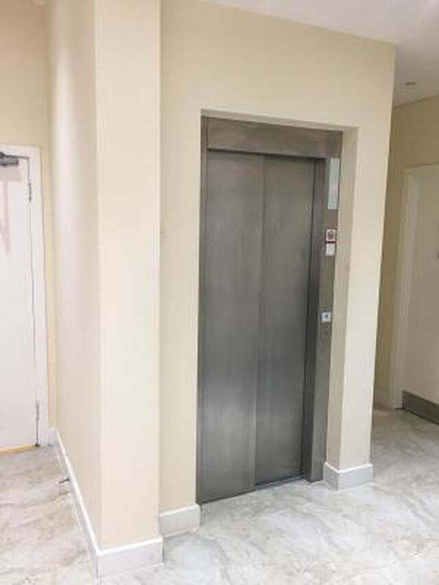 د کراون هتل