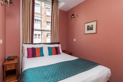 د کراون هتل