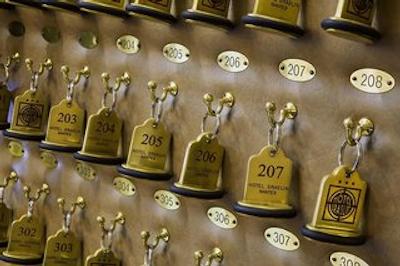 بست وسترن هتل گراسلین