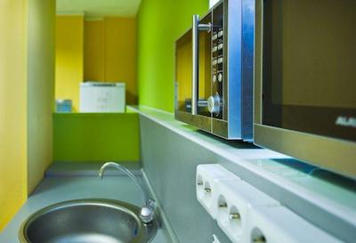 گرافیتی هاستل