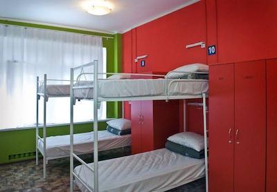 گرافیتی هاستل