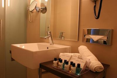 گولدن تولیپ انا تور