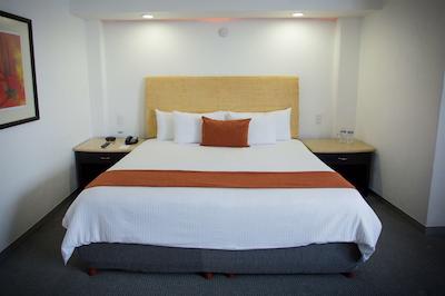 بست وسترن پلاس گران هتل سنترو هیستریکو