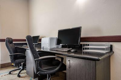 هاودرن سویتز بای ویندهام لاز وگاز / هندرسُن