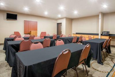 هاودرن سویتز بای ویندهام لاز وگاز / هندرسُن