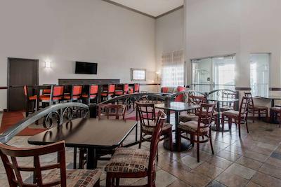 هاودرن سویتز بای ویندهام لاز وگاز / هندرسُن