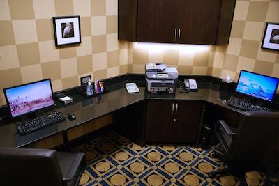 هامپتون این اند سویتز جاکسُنویل اسود-بارترام پارک