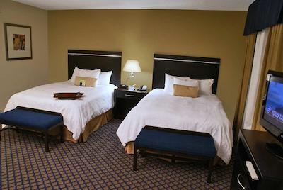 هامپتون این اند سویتز جاکسُنویل اسود-بارترام پارک