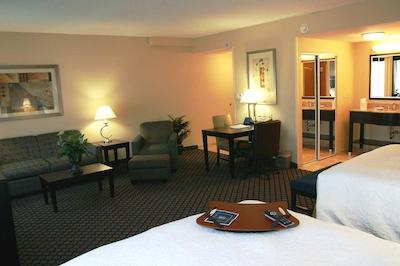 هامپتون این اند سویتز جاکسُنویل اسود-بارترام پارک