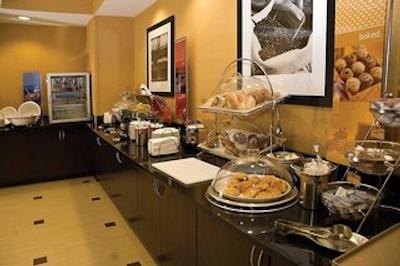 هامپتون این اند سویتز جاکسُنویل اسود-بارترام پارک