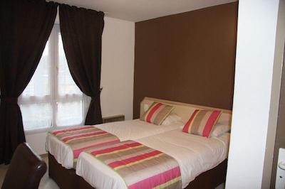 بالادینز چربورگ-اُکتویل