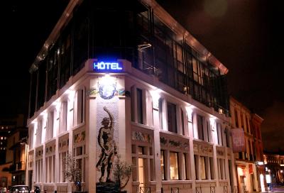 هتل دیزاین لز بینز دوچز