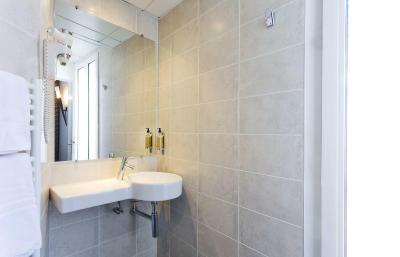 هتل دو پرینس اوجن