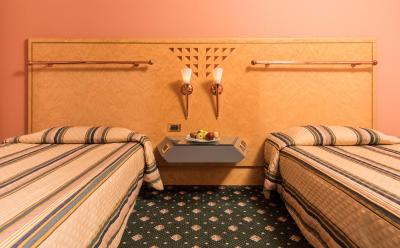 شگ هتل انتونلا