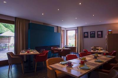 هستلری دو پیفسهف