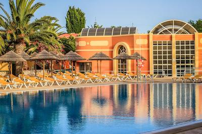 کلینا ویلیج