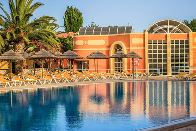 کلینا ویلیج