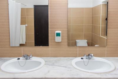 کلینا ویلیج