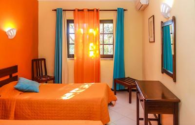 کلینا ویلیج