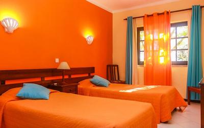 کلینا ویلیج