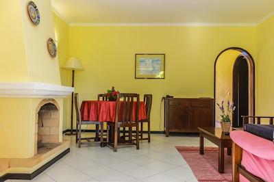 کلینا ویلیج