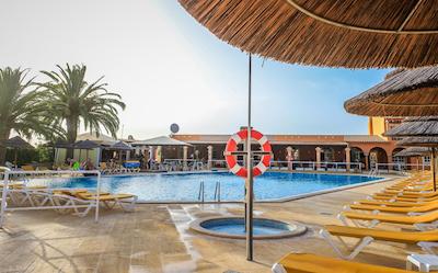 کلینا ویلیج