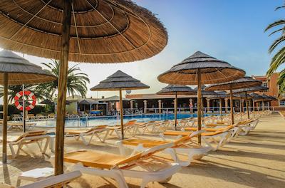 کلینا ویلیج