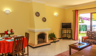 کلینا ویلیج