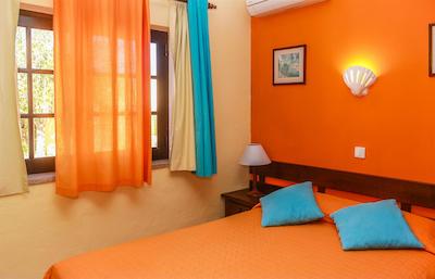 کلینا ویلیج