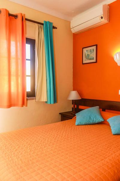 کلینا ویلیج