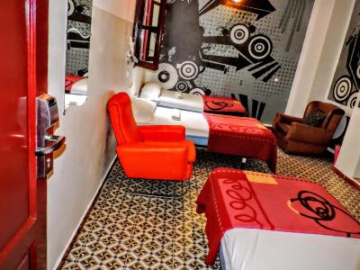 هم یود هستل