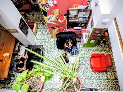 هم یود هستل