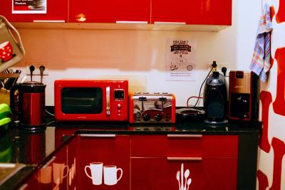 هم یود هستل