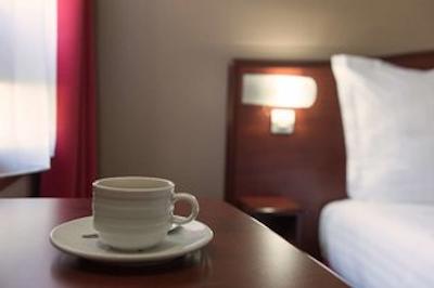 د اُریجینالز اراز