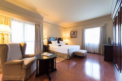 سانتا کاتالینا ا ریال هیدیو هتل