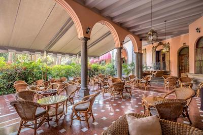 سانتا کاتالینا ا ریال هیدیو هتل