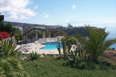 اپارتامنتز سانتا انا