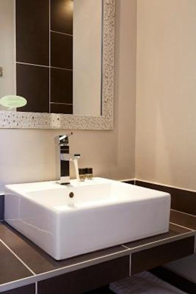 است سرنین هتل