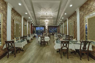 دلفین پالاس هتل