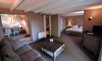 هتل ل بلودر