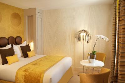 ل پتیت پاریز