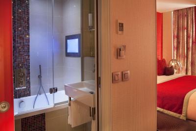 ل پتیت پاریز