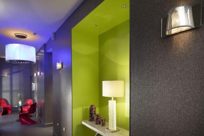 ل پتیت پاریز