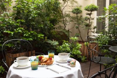 ل پتیت پاریز