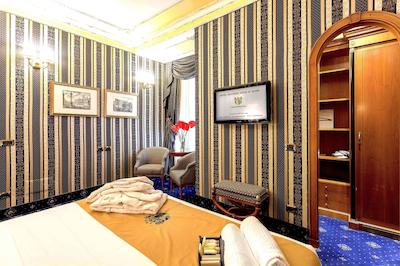 هتل مانفردی