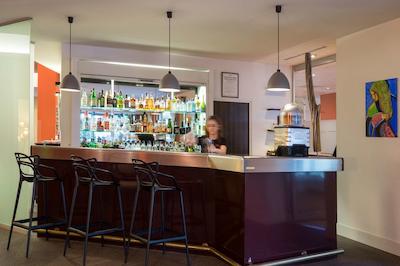 ل ماز دز ارکادز